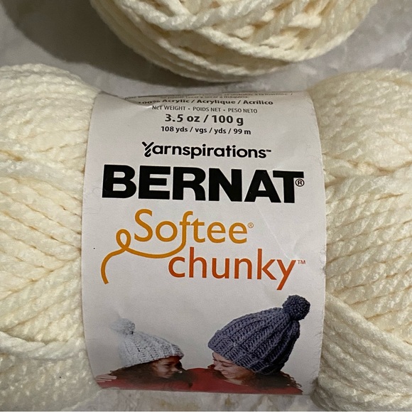 Bernat Softee Chunky #6 Super Bulky Yarn - Picture 6 of 6